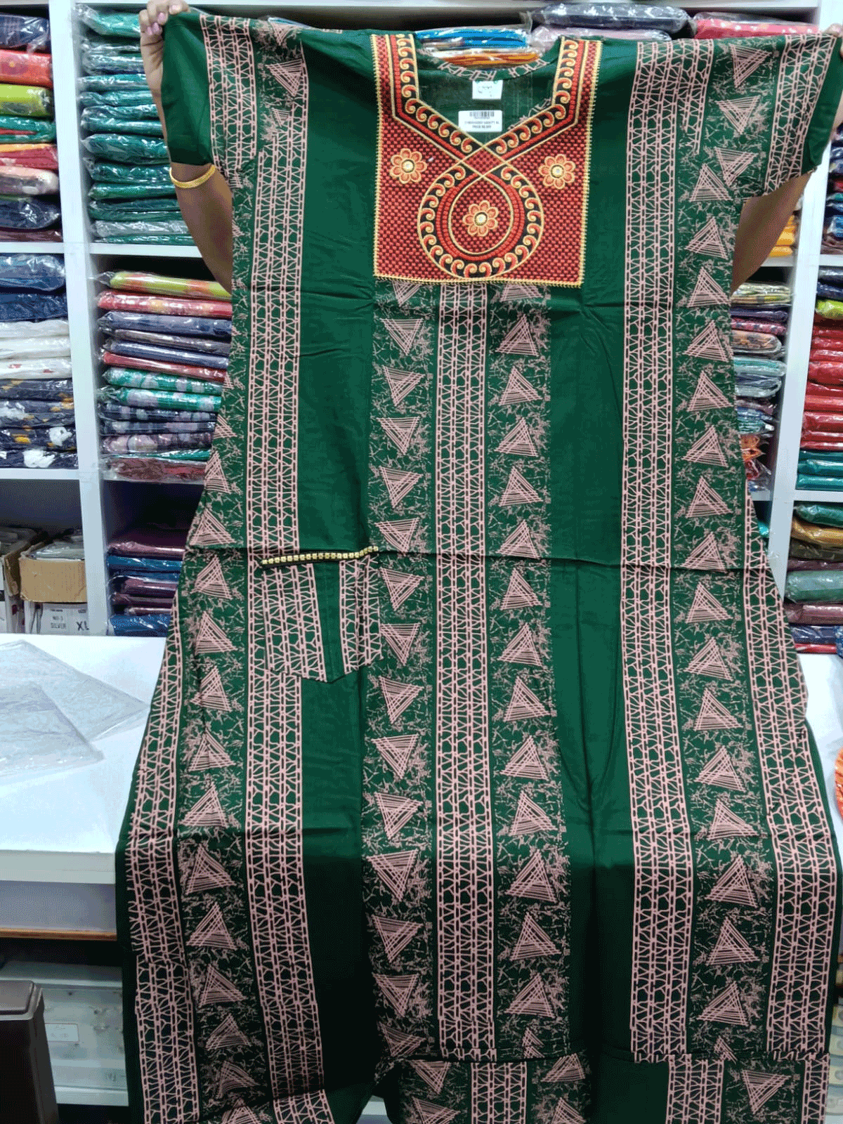 Embroidery-Nighty2-2