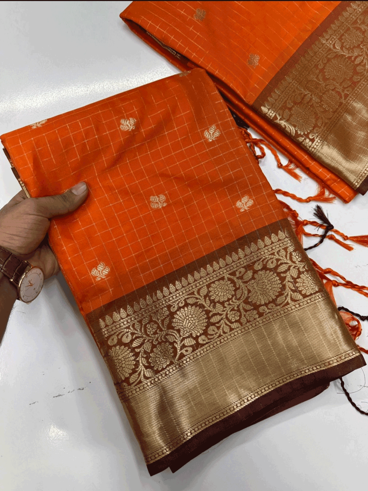 Exclusive Banarasi soft Gadwal Silk Saree1-2